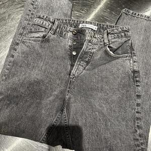 Zara Jeans In Terrific Condition